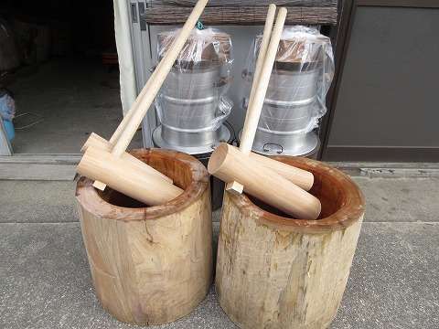 餅つきレンタル用の臼と杵